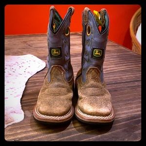 Little boys size 9 John Deere boots